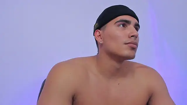 JamesGraay online show from February 19, 2025, 10:42 pm