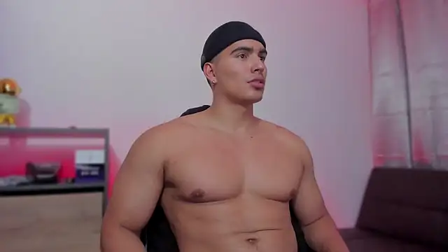 JamesGraay online show from September 23, 2025, 5:47 am