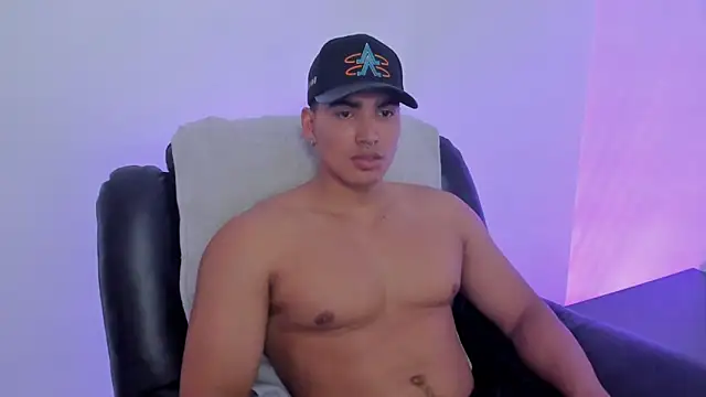 JamesGraay online show from February 26, 2025, 4:16 pm