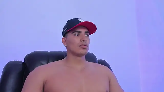 JamesGraay online show from February 20, 2025, 11:10 pm