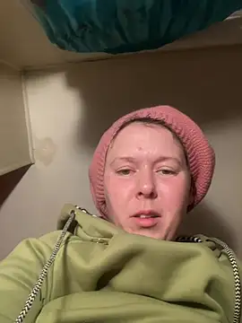 Snapshot of KatieBARBiE98 chatting on January 18, 2026, 6:39 am KatieBARBiE98 online show from January 18, 2026, 6:39 am