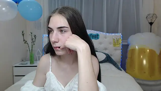 NikaStark  online show from September 19, 2025, 6:17 am