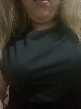 Snapshot of yassminsexy22 chatting on January 31, 2026, 9:35 pm yassminsexy22 online show from January 31, 2026, 9:35 pm