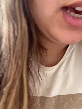 yassminsexy22 online show from April 18, 2026, 12:40 pm