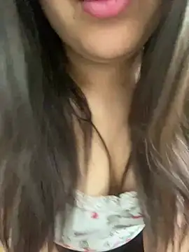 Snapshot of yassminsexy22 chatting on February 25, 2025, 6:01 pm yassminsexy22 online show from February 25, 2025, 6:01 pm