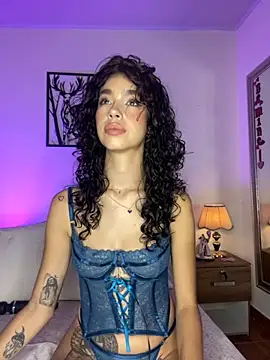 MarianaSnake online show from November 7, 2025, 11:52 pm