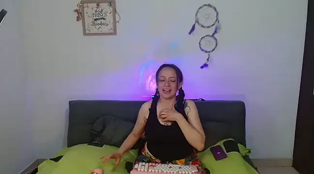 catalinamommyx online show from March 17, 2025, 4:51 am