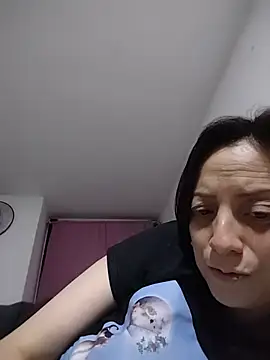 catalinamommyx online show from July 9, 2026, 12:11 am
