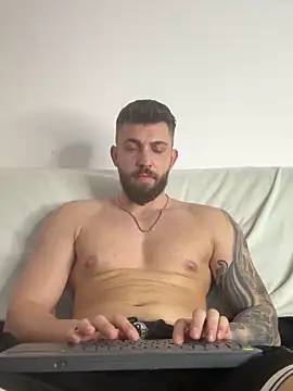 Snapshot of LoveIsBlind_ chatting on May 25, 2026, 4:17 pm LoveIsBlind online show from May 25, 2026, 4:17 pm