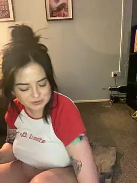 NaomiSquirts online show from February 26, 2025, 10:04 pm