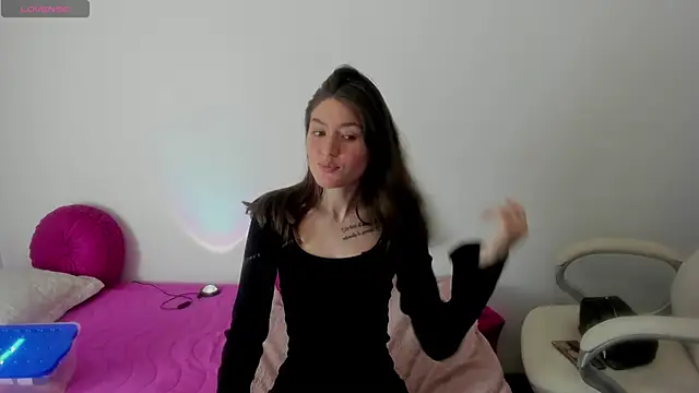 Tesa cute online show from December 14, 2024, 8:40 pm