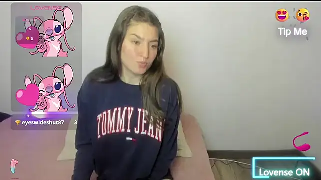 Tesa cute online show from February 22, 2026, 6:27 am