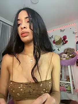 lina pink online show from December 9, 2024, 11:24 pm