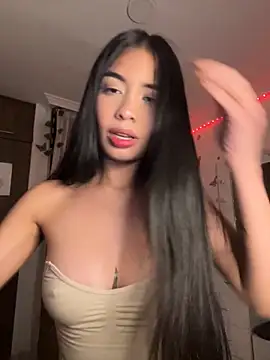 lina pink online show from September 23, 2025, 5:14 am