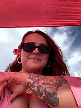 Snapshot of evy_orange1 chatting on October 23, 2025, 7:56 pm evy orange1 online show from October 23, 2025, 7:56 pm