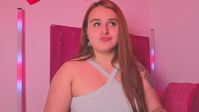 Snapshot of evy_orange1 chatting on October 22, 2025, 12:54 am evy orange1 online show from October 22, 2025, 12:54 am