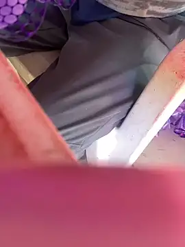 Snapshot of josle24 chatting on December 4, 2024, 11:08 pm josle24 online show from December 4, 2024, 11:08 pm