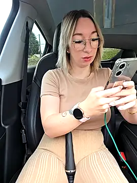 Snapshot of Giuliana_baby chatting on November 13, 2025, 8:51 am Giuliana baby online show from November 13, 2025, 8:51 am