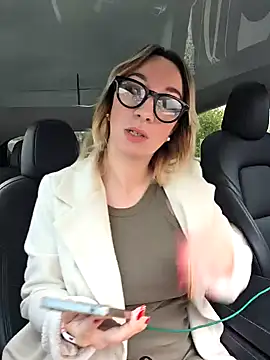 Snapshot of Giuliana_baby chatting on October 28, 2025, 7:40 am Giuliana baby online show from October 28, 2025, 7:40 am