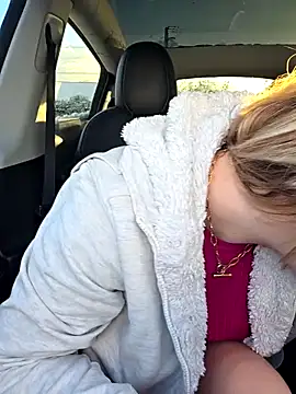 Snapshot of Giuliana_baby chatting on November 21, 2025, 8:24 am Giuliana baby online show from November 21, 2025, 8:24 am