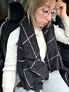 Snapshot of Giuliana_baby chatting on December 3, 2025, 8:47 am Giuliana baby online show from December 3, 2025, 8:47 am