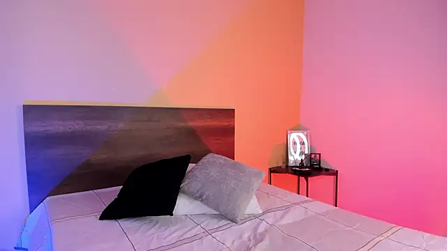 justinbiler online show from March 1, 2025, 12:34 pm