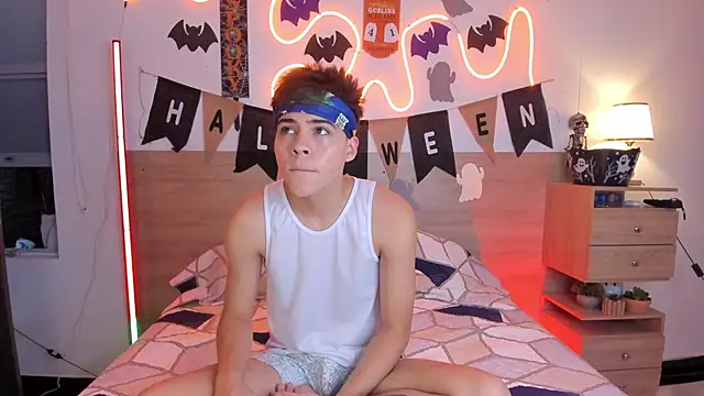 justinbiler online show from October 22, 2025, 1:21 pm