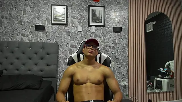 chriss jones1 online show from September 21, 2025, 10:15 pm