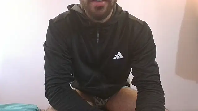 Snapshot of Turkboy_17 chatting on March 9, 2025, 8:07 am Turkboy 17 online show from March 9, 2025, 8:07 am