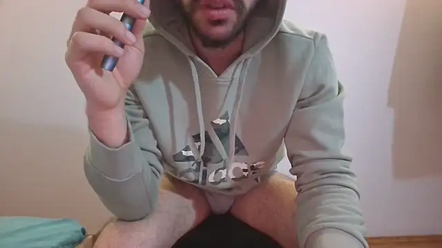 Snapshot of Turkboy_17 chatting on February 16, 2025, 3:59 pm Turkboy 17 online show from February 16, 2025, 3:59 pm