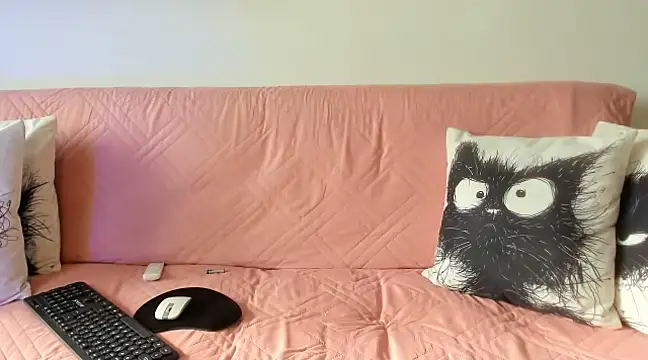 Emma Jnes online show from March 17, 2025, 9:24 pm