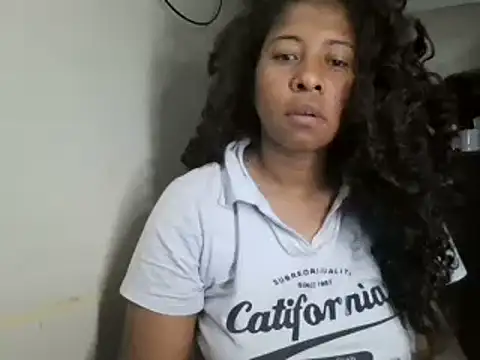 Ivon-09 online show from March 12, 2025, 1:19 pm