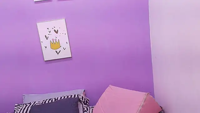 veronica sinner  online show from March 12, 2025, 11:54 am