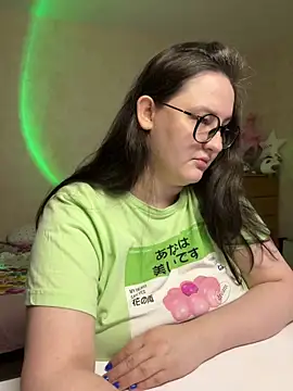 hungry1bunny online show from February 14, 2025, 6:40 pm