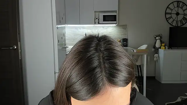 nilliluv online show from November 23, 2025, 10:25 am