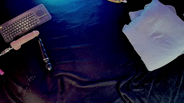 Snapshot of Candle__lz chatting on January 30, 2025, 6:03 am Candle lz online show from January 30, 2025, 6:03 am