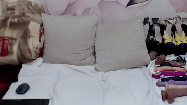 RinaM-Mashasun online show from February 17, 2026, 3:53 pm