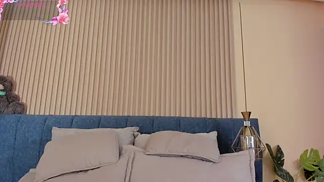 kathecute   online show from January 14, 2026, 1:42 am