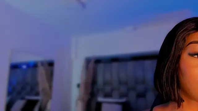 Snapshot of ChaynnaCooper chatting on November 21, 2025, 3:16 am ChaynnaCooper online show from November 21, 2025, 3:16 am