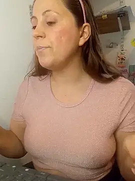 SofiEstevez online show from November 8, 2025, 8:23 pm