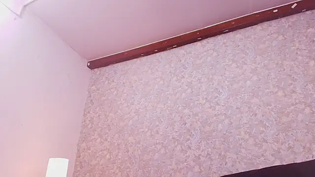 nicol f online show from September 28, 2025, 7:10 pm