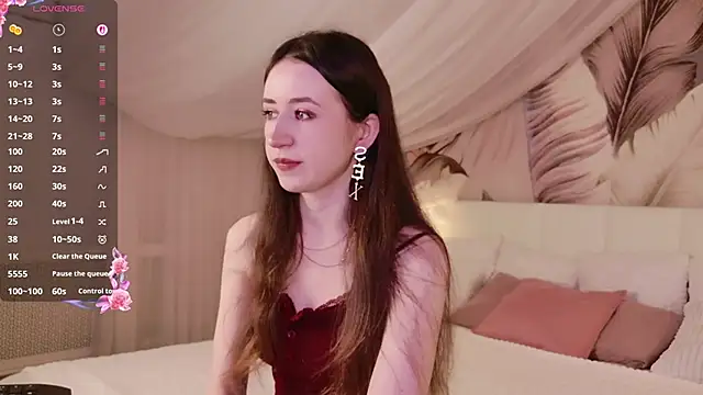 AliceLiddelle online show from November 25, 2025, 9:20 am