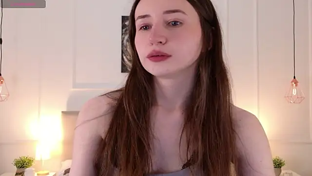 AliceLiddelle online show from April 11, 2026, 2:10 pm