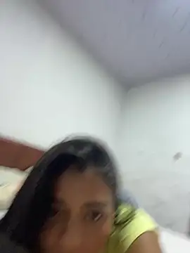 Snapshot of evely_coelloo chatting on January 6, 2025, 1:31 am evely coelloo online show from January 6, 2025, 1:31 am