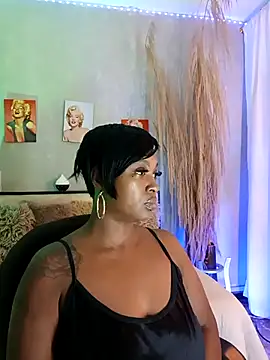 nahiarapalmer19 online show from December 18, 2025, 5:50 pm