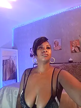 nahiarapalmer19 online show from March 22, 2025, 3:42 pm