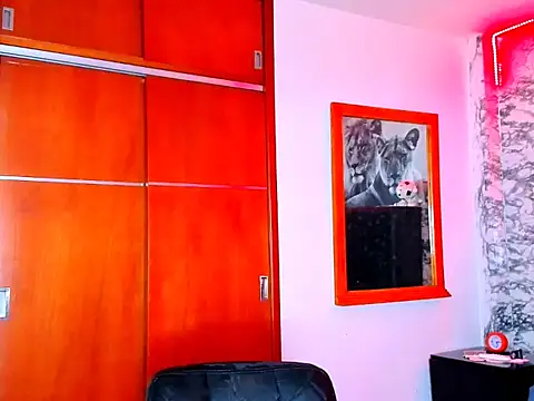 Aaron Toy online show from January 13, 2026, 8:24 pm