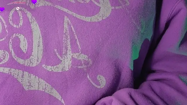 missy taylor  online show from November 28, 2025, 9:15 pm