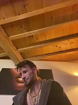 Snapshot of Bigkisslove chatting on March 3, 2026, 4:41 am Bigkisslove online show from March 3, 2026, 4:41 am