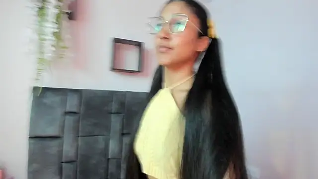 kitty myers online show from November 13, 2025, 4:22 pm